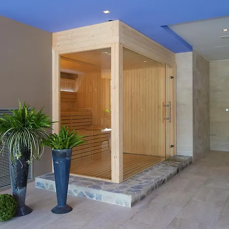 Marins Club - Adults Only מלון