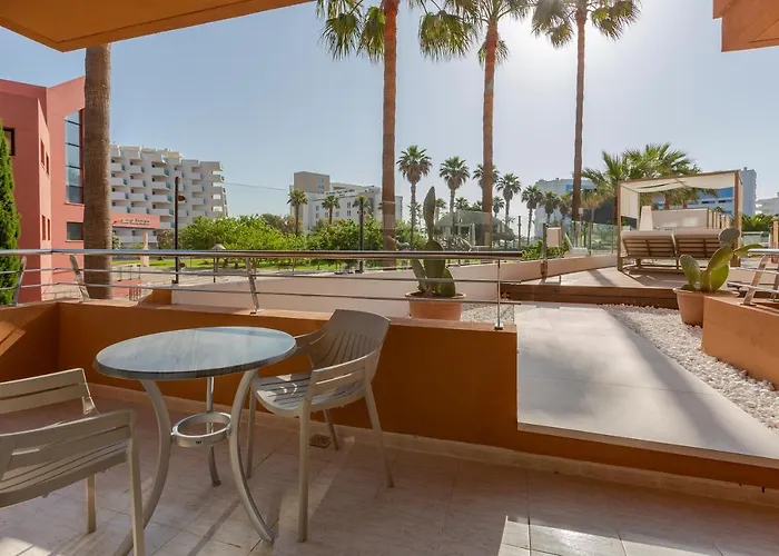 Marins Club - Adults Only