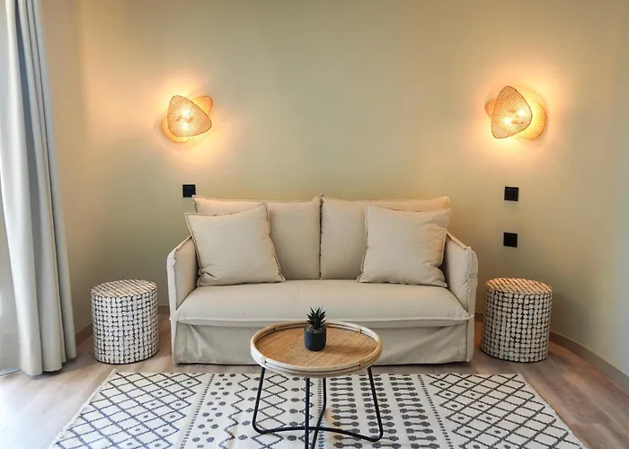 Marins Club - Adults Only