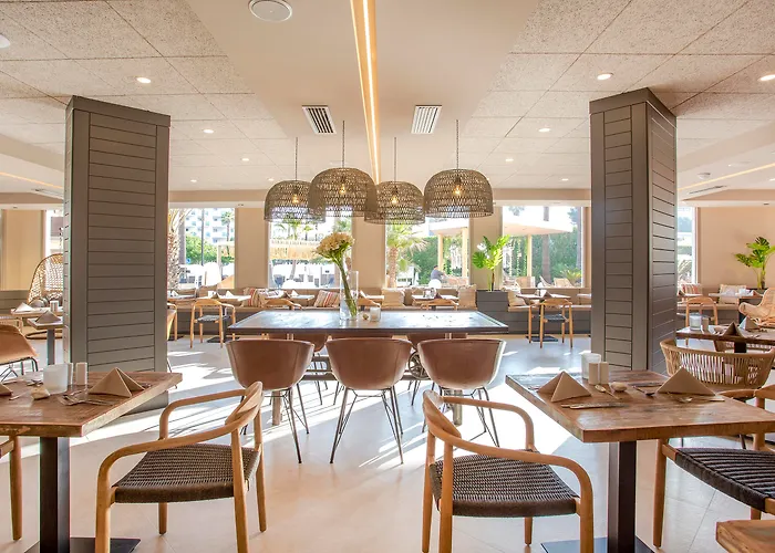 Marins Club - Adults Only